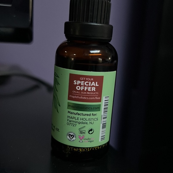 Maple Holistics Tea Tree 100% pure essential oil used twice 1 fl ounce - Picture 3 of 5